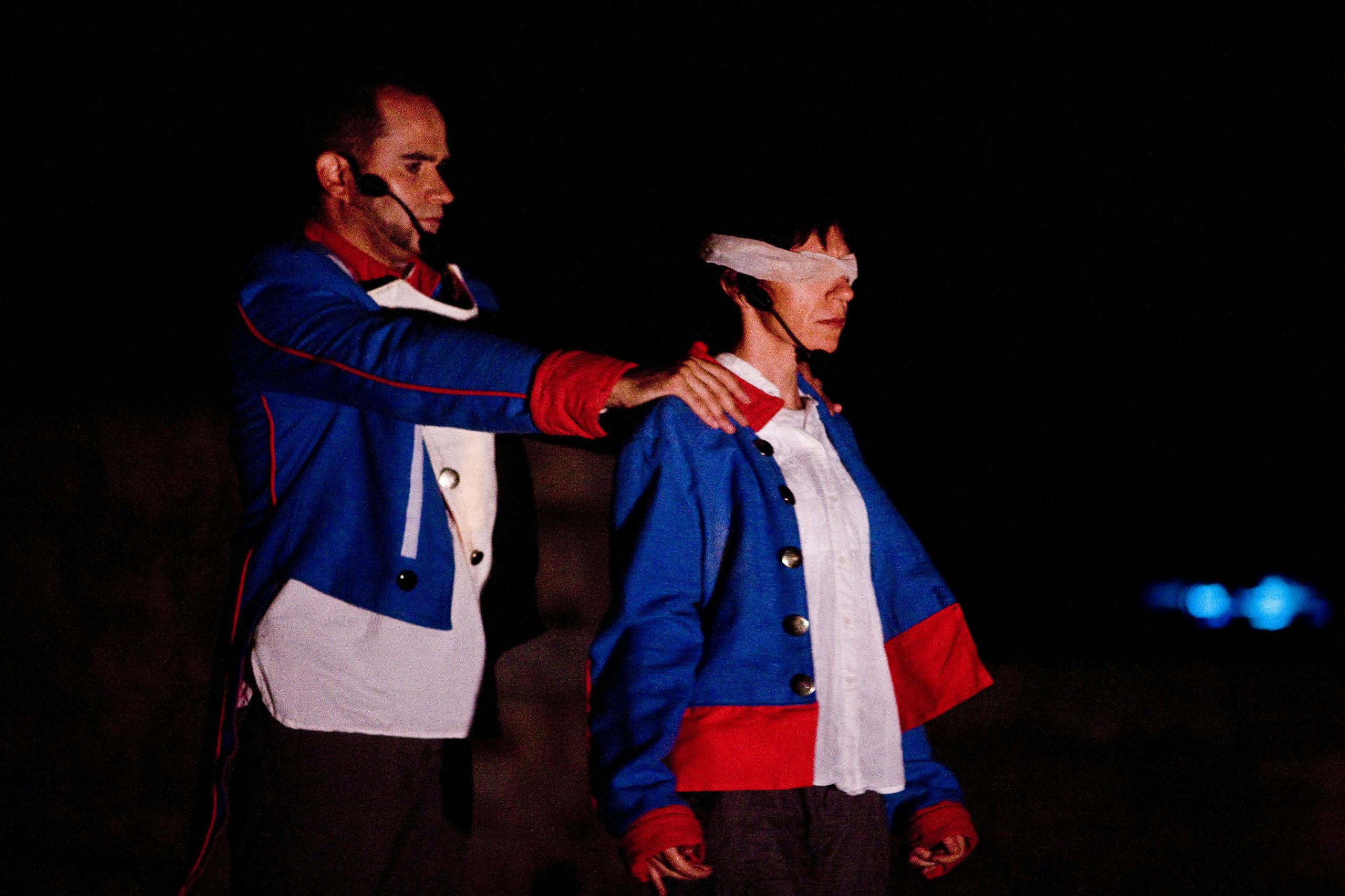Teatro en el castillo, bambalúa representa témpora Teatro en el castillo, bambalúa representa témpora