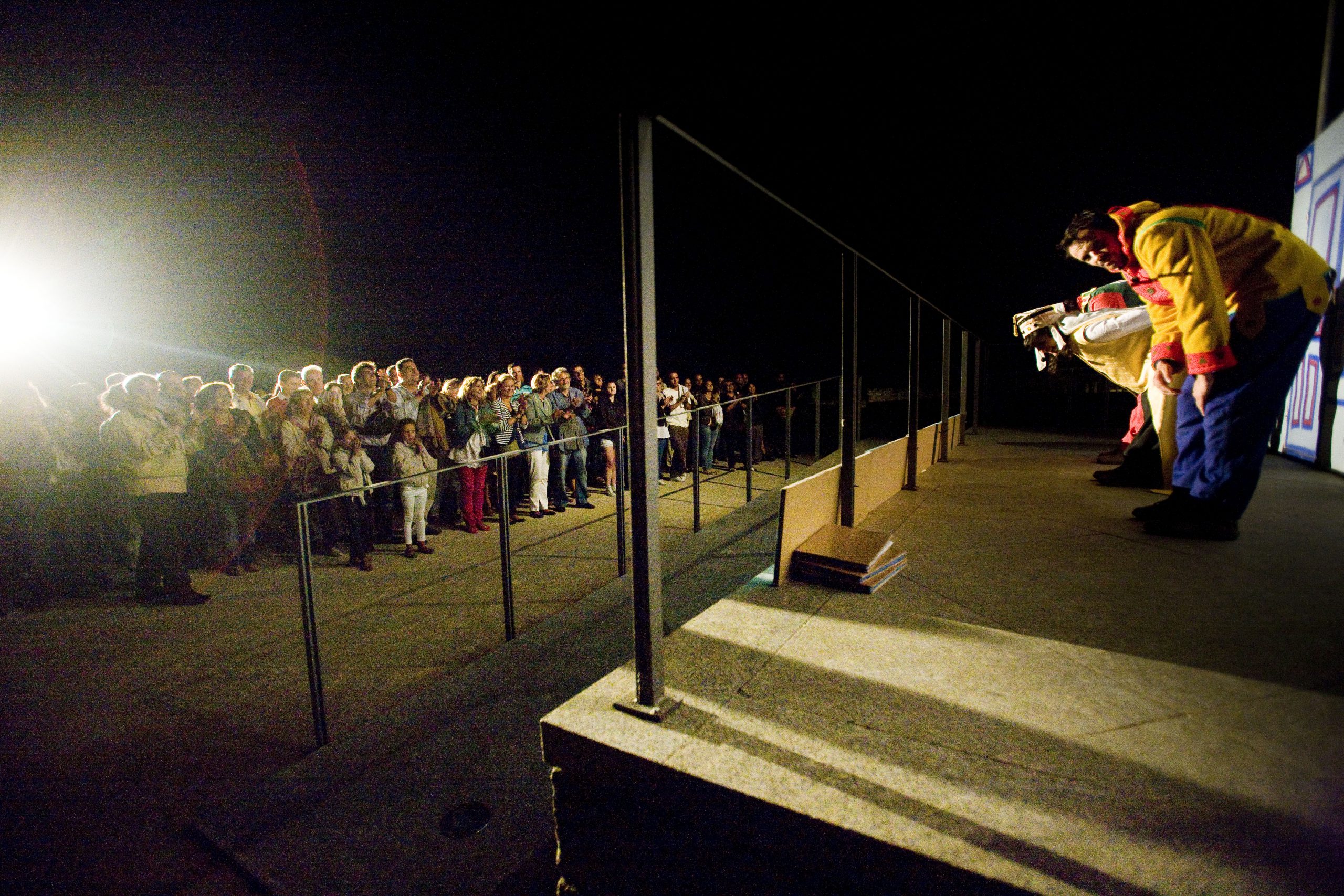 Teatro en el castillo, bambalúa representa témpora Teatro en el castillo, bambalúa representa témpora